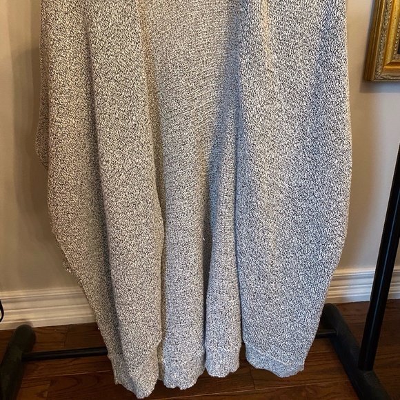 Community Salt and Pepper coloured cardigan - Picture 2 of 3